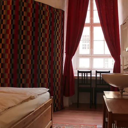 Waizenegger Am Kurfuerstendamm Гостевой дом Берлин