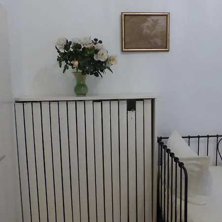 Гостевой дом Waizenegger Am Kurfuerstendamm 2*