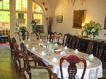 Pensjonat Waizenegger Am Kurfuerstendamm 2*