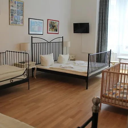 Waizenegger Am Kurfuerstendamm