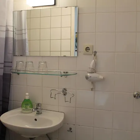 Waizenegger Am Kurfuerstendamm