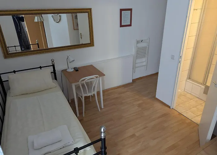 选帝侯大街瓦森格潘森酒店