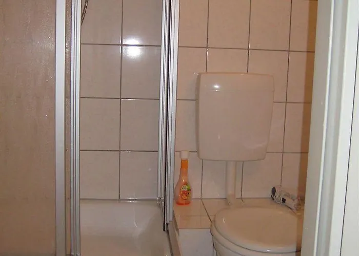 Waizenegger Am Kurfürstendamm Gasthof 2*