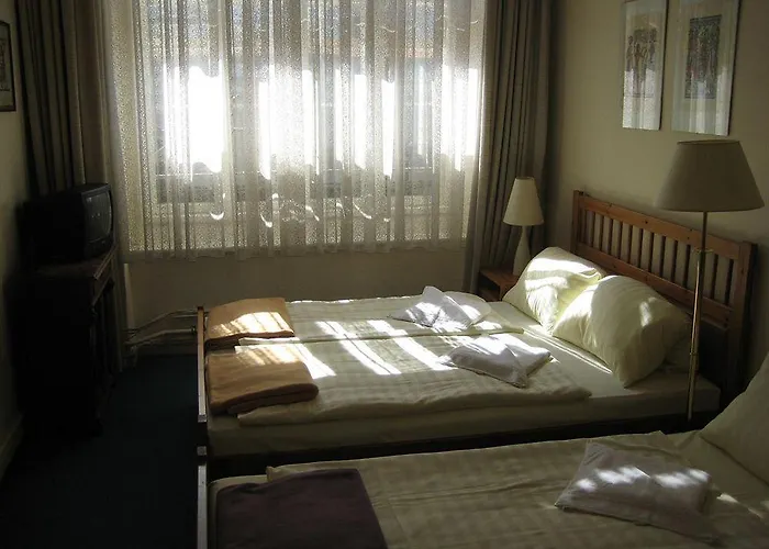 Waizenegger Am Kurfürstendamm Gasthof Berlin