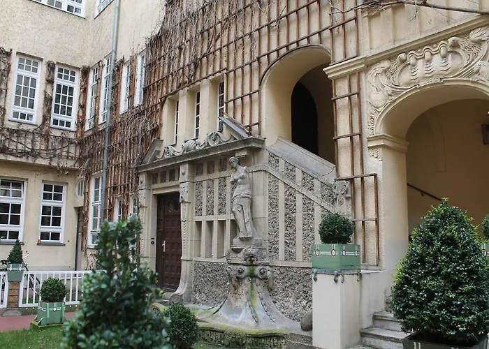 选帝侯大街瓦森格潘森酒店