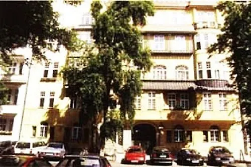 Pensión Waizenegger Am Kurfürstendamm