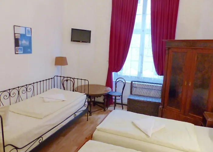 选帝侯大街瓦森格潘森酒店 柏林