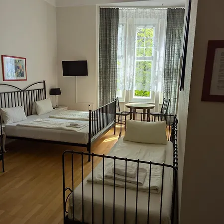 Waizenegger Am Kurfuerstendamm Berlijn