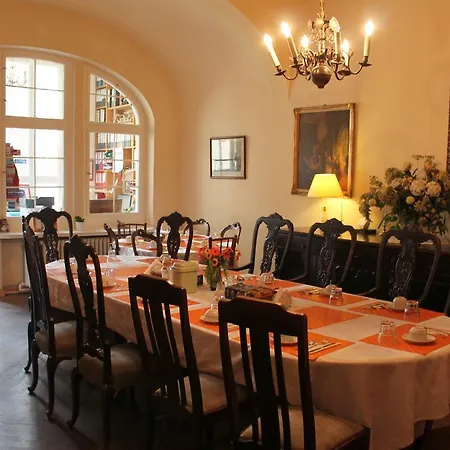 Waizenegger Am Kurfuerstendamm Berlijn
