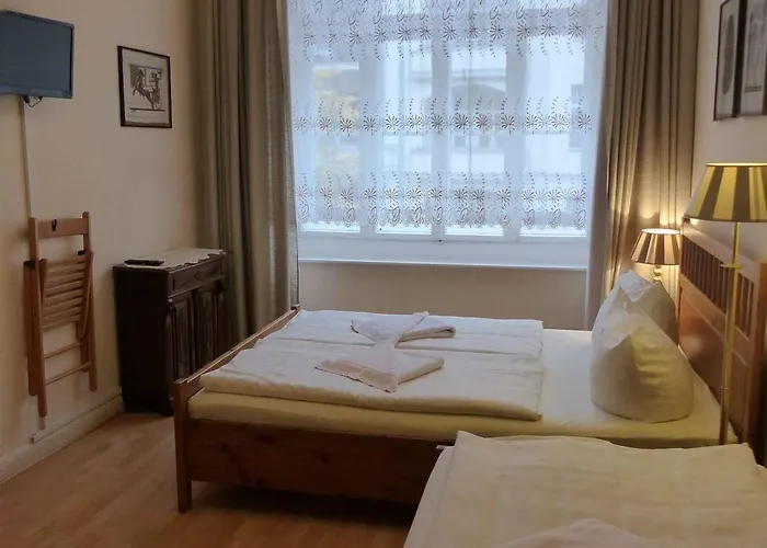 바이제넥거 암 쿠르퓌르스텐담 2* 베를린