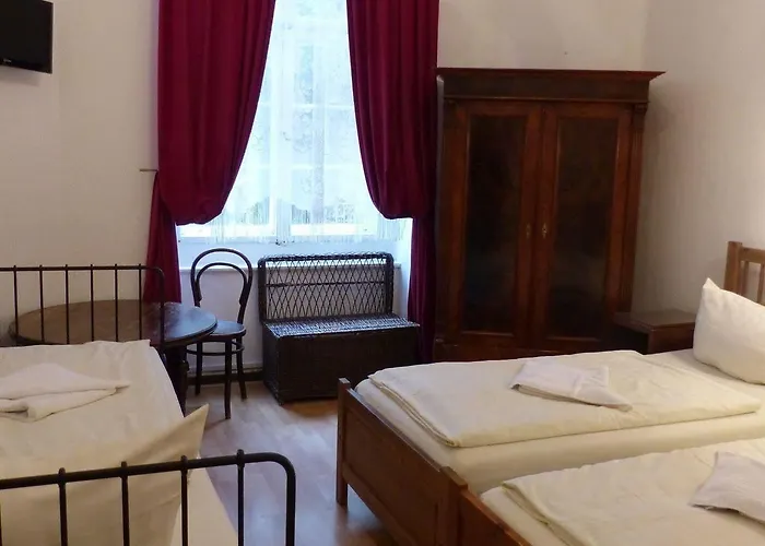 바이제넥거 암 쿠르퓌르스텐담 게스트하우스